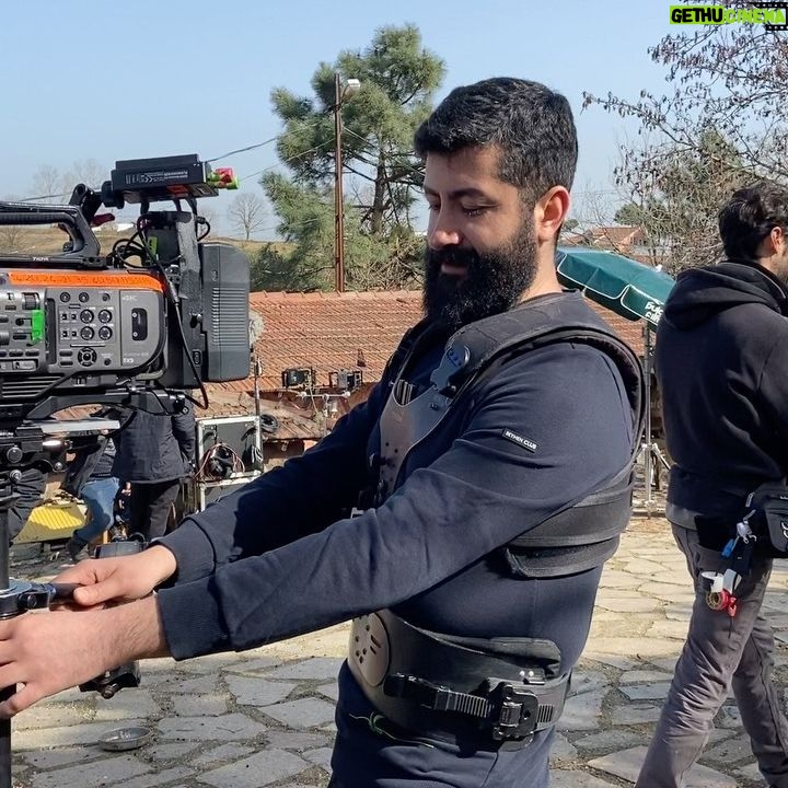 Onur Akbay - 46.5K Likes - Steadicam sevdamız sorgulanmasın 😄 Her ne kadar @yilmaz.alii kullanımını öğretmek istemese de arada kaçırıyorum 😄😄