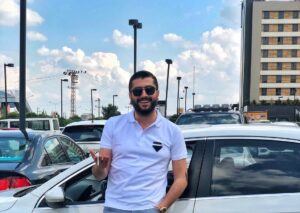 Onur Akbay Instagram - Ne diyorsun kardeşim sen? 😀