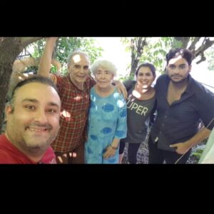 Onur Atilla Instagram - Dedem bize veda etti. Duruşuyla, üslubuyla, kararlılığıyla, hastalığına kadar kendi kendine yetebilmesiyle, muzipliğiyle, insanlığıyla beni ben yapanlardan sevgili dedem... acıların dindiği için huzurlu, daha çok zaman geçiremediğimiz için buruğum. Seni seviyorum... Sana teşekkür ediyorum... Hoşça kal.

Ali Nurhan Çelik 
20 Mart 1937- 5 Kasım 2023