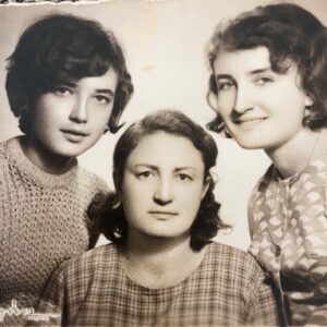 Onur Saylak Instagram - Teyzem, annanem, annem... ne güzeller...