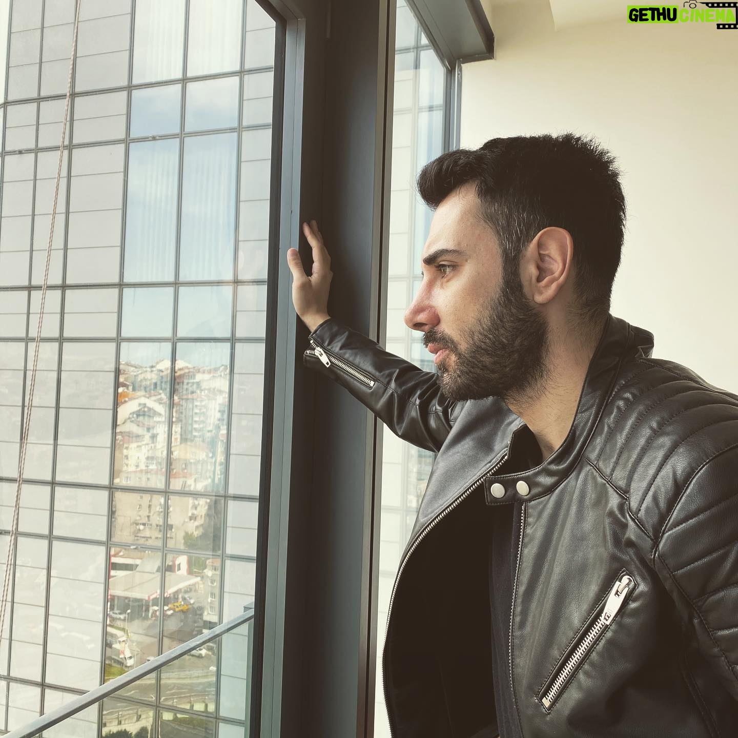 Onur Sermik - 11.5K Likes - 😂/😩