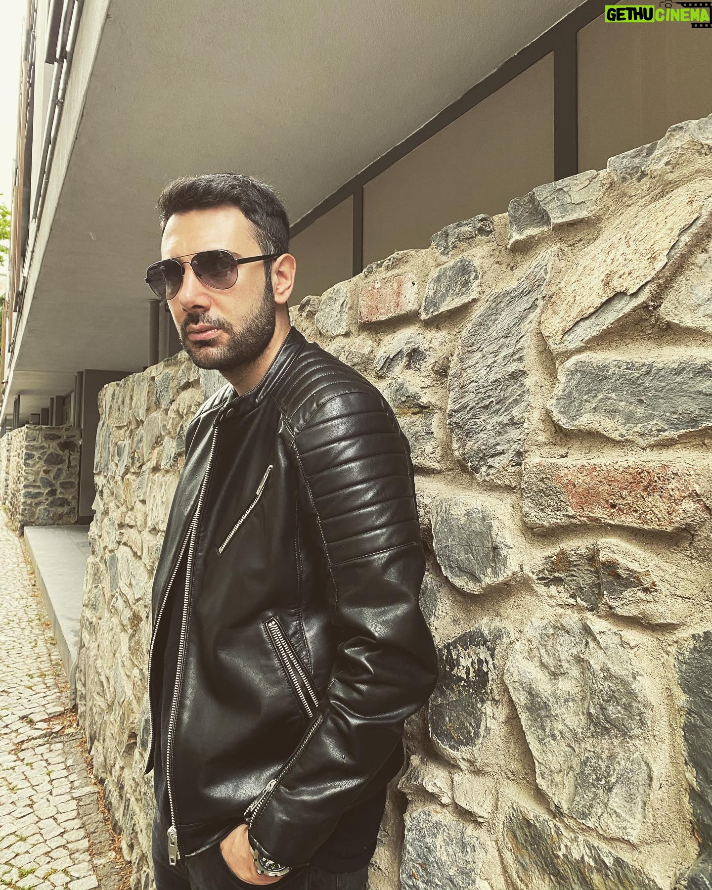 Onur Sermik - 11.6K Likes - 🕶 @_merttuncerr
