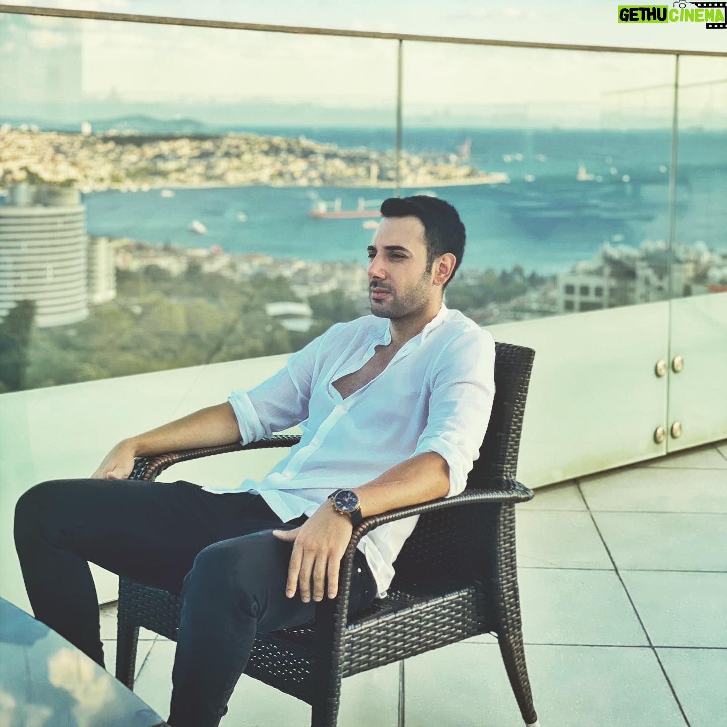 Onur Sermik - 3.1K Likes - Ne güzel İstanbul be...