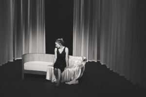 Ophélia Kolb Instagram - LETTRE D’UNE INCONNUE
Stefan Zweig 
🏰 @comedie_studiodeschampselysees 
🎭 @bertrand.marcos
📸 @stephfagadau