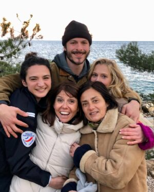 Ophélia Kolb Instagram - on a fait notre Meurtre à

@francetelevisions @france3 #shinefiction #lesfilmsduprintemps @pauline_bression @ericpucheu @annefassio @juliettehayat @emmanuelcolleau @cgbrt @paulinemicek @kpewez