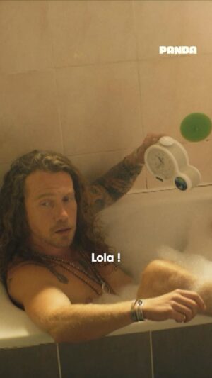 Ophélia Kolb Instagram - Résoudre des enquêtes dans son bain, c’est la vie qu’a décidé de mener 𝙋𝘼𝙉𝘿𝘼. 🐼

🍿 2 nouveaux épisodes ce soir sur TF1.