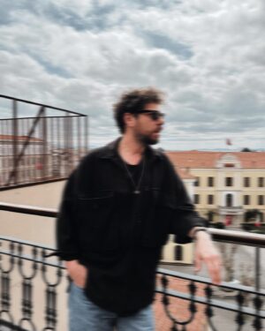 Oral Özer Instagram - 🪐