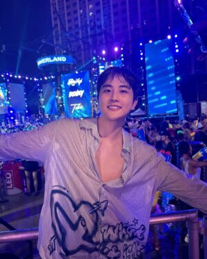 Oreo Puwanai Sangwan Instagram - #songkarnfestival with friends here(last pic kill me) @summerland_official #summerland