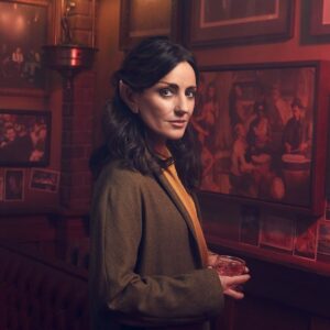 Orla Brady Instagram - Laris asked for a Jameson but deeply suspects they gave her a Saurian brandy instead. I think the phrase ‘cheeky feckers’ would be appropriate here. One more night and the adventure begins 🖖🏽 @StarTrek @startrekonplus @PrimeVideoUK #StarTrekPicard
