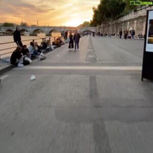 Oscar Anton Instagram - sunny days in paris ♡