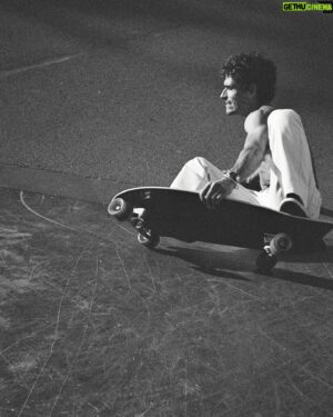 Oscar Anton Instagram - tour comes back full speed, grab ur ticket   new video tomorrow xx