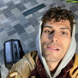 Oscar Anton Instagram - wrote a cool song in london this week