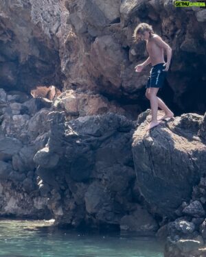 Oscar Stembridge Instagram - 1,2,3 jump…💦 #oscarstembridge