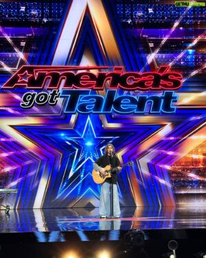 Oscar Stembridge Instagram - HAPPY 4TH JULY! Thanks to everyone in the USA for all your support 🙏🎉🇺🇸

#4thjuly #oscarstembridge #agt @agt @agtauditions #agtauditions