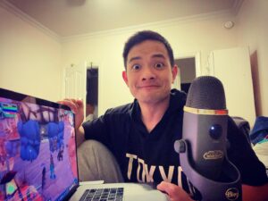 Osric Chau Instagram - @warcraft Burning Crusade Classic is here!!! Who’s jumping through the dark portal with me?! Bonus points if you can figure out where my character is in the photo 😄
#WoW_Partner