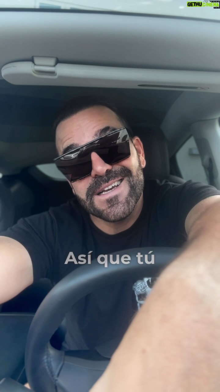 Osvaldo Friger - 300 Likes - Sigue Volando!