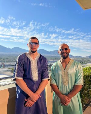 Ottman Azaitar Instagram - Eid Mubarak to my sisters and brothers all over the world 🌎 🐑 

‎عيد مبارك سعيد، اعاده الله علينا و عليكم و على جميع المسلمين باليمن 
‎و البركة. كل عام و انتم و العائلة بالف خير و هناء