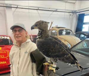 Otto Waalkes Instagram - Wie heißt dieser Vogel? „Walter?“ Nein! „Ach so , Sie meinen den Nachnamen, ne den weiß ich nicht….“