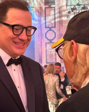 Otto Waalkes Instagram - Waaahnsinn! 
Gestern habe ich in Wien die Platin-Romy für mein Lebenswerk überreicht bekommen…
Aber das kann ich doch gar nicht annehmen! Ich kann doch nicht annehmen, dass das schon alles gewesen sein soll!