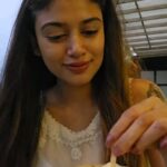 Oviya