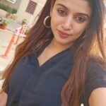 Oviya