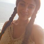 Oviya
