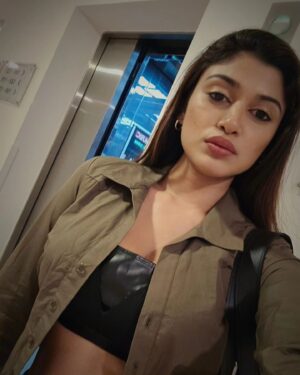 Oviya Instagram - #selfie #oviya Subscribe for my exclusive content ;)