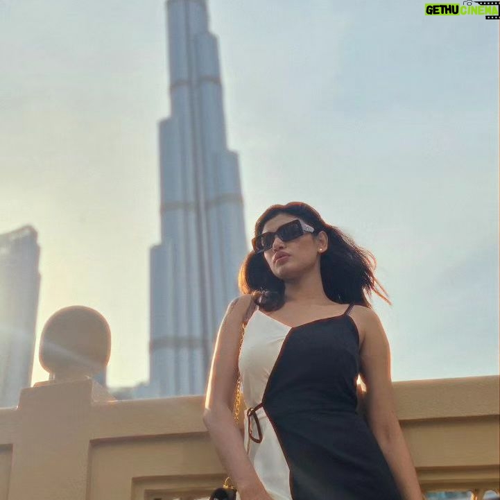 Oviya - 33.4K Likes -
