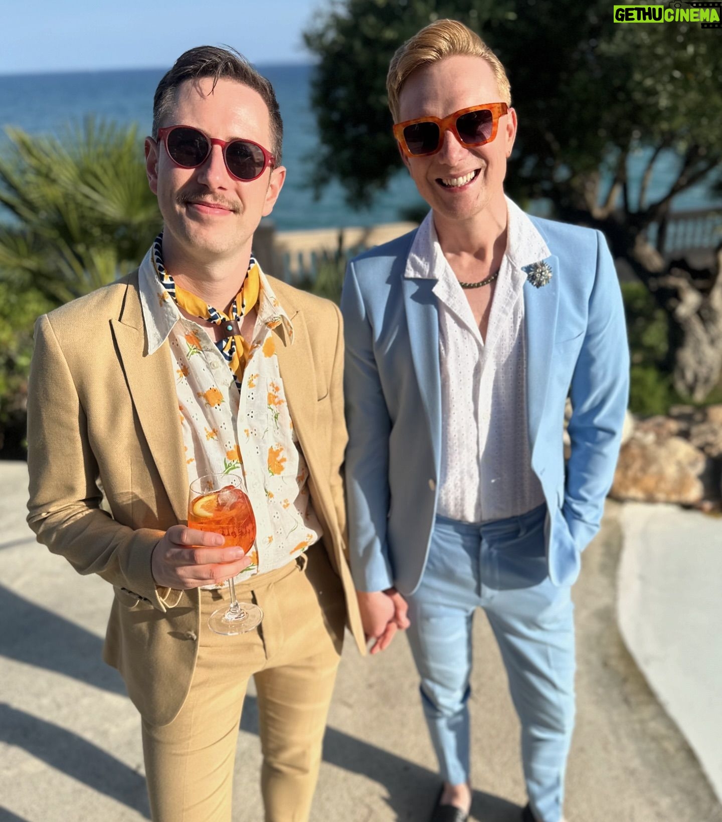 Owain Wyn Evans - 10.5K Likes - Gorgeous long weekend with The Dr. @arranjrees celebrating the incredible AND stunning wedding of gorgeous @realscottmills and @samvaughan89 🥰 ❤️ (With a little extensionette on the end to Barcelona!)