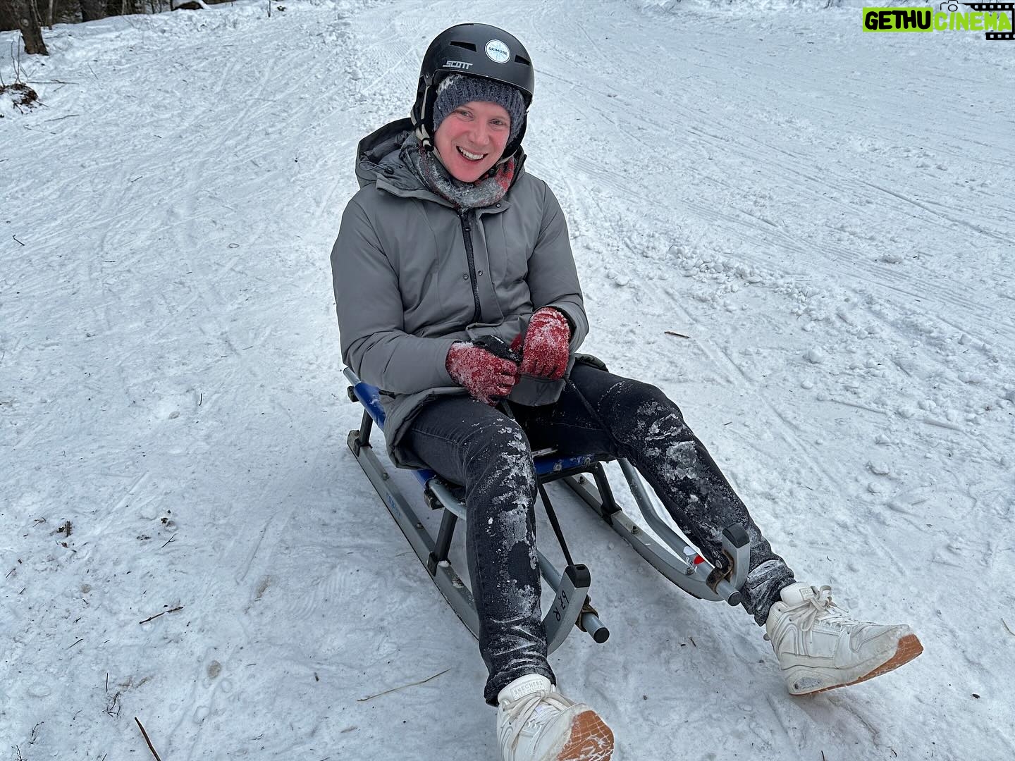 Owain Wyn Evans - 4.1K Likes - Feel very lucky to have had such a gorgeous weekend away with The Dr. in Oslo 🇳🇴 Snow, sunsets, toboggan rides in highly inappropriate footwear and optical illusions. What’s not to love darls?! X