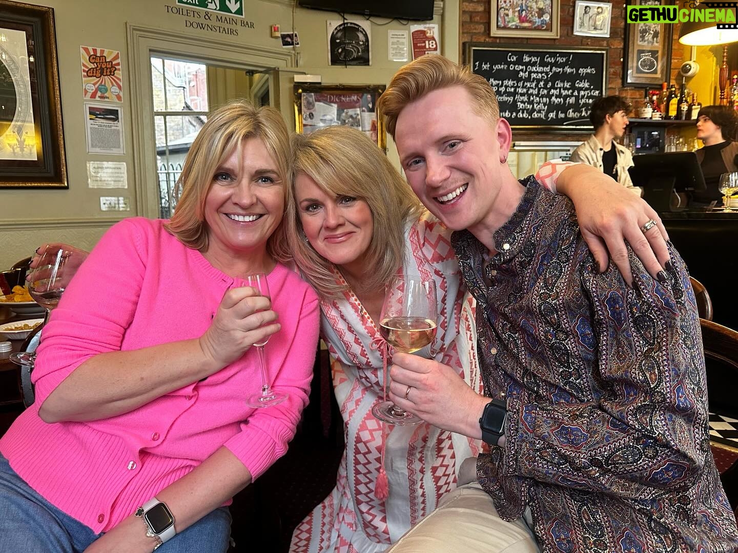 Owain Wyn Evans - 3.1K Likes - 6 days in London in exceptional company! 🥰