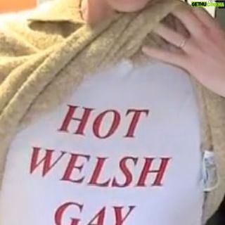 Owain Wyn Evans - 2.6K Likes - Is this appropriate work attire?! š