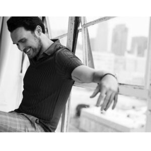 Owain Yeoman Instagram - TGIF!! Happy end of the week everybody! Have a great weekend! Photo: @chrissingerme  #friday #weekend #smile #losangeles #tgif #fridayfeeling #photoshoot #dtla #blackandwhitephotography #monochrome