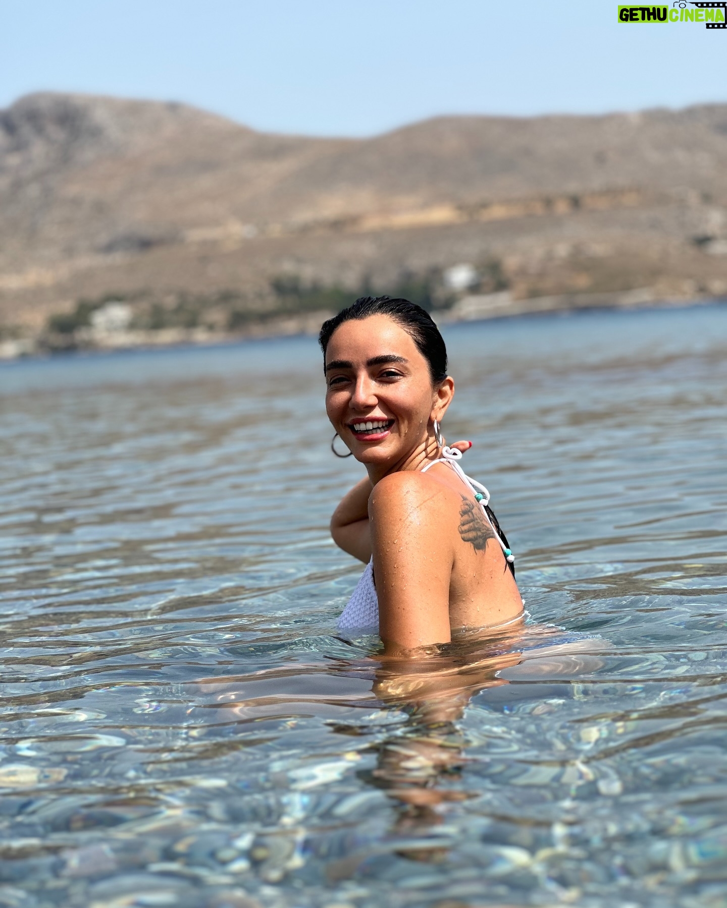 Öykü Gürman - 64.5K Likes - Leros Dump 🧜🏼♀️☀️🌊🏛️ #camarondelaisla
#photodump #lerosisland #leros #greece #flamenco #island 📸 @erdem_buldu @fatihicmeli #lasmanosdecamaron