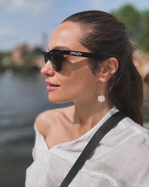 Özge Sezince Varley Instagram - ‘We are such stuff as dreams are made on.’ Shakespeare

#shakespearetown #stratforduponavon #shakespeare #shakespearequotes  #riveravon