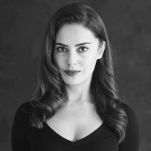 Özgül Sağdıç Instagram - 🖤
.
.
.
📷 @serhatakavci 
@happpy.co