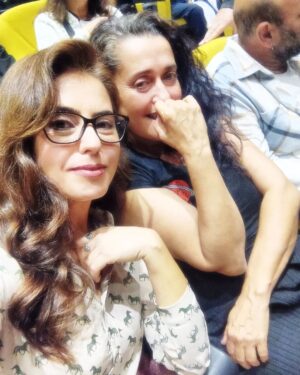 Özgül Sağdıç Instagram - Düne sığanlar💫