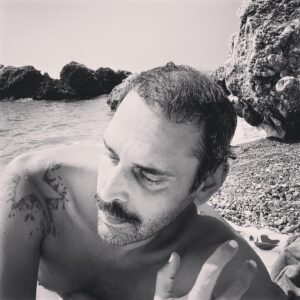 Özgün Çoban Instagram - ⛱️🥸☀️