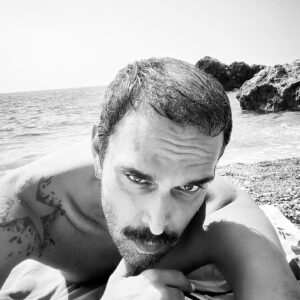 Özgün Çoban Instagram - ⛱️🥸☀️
