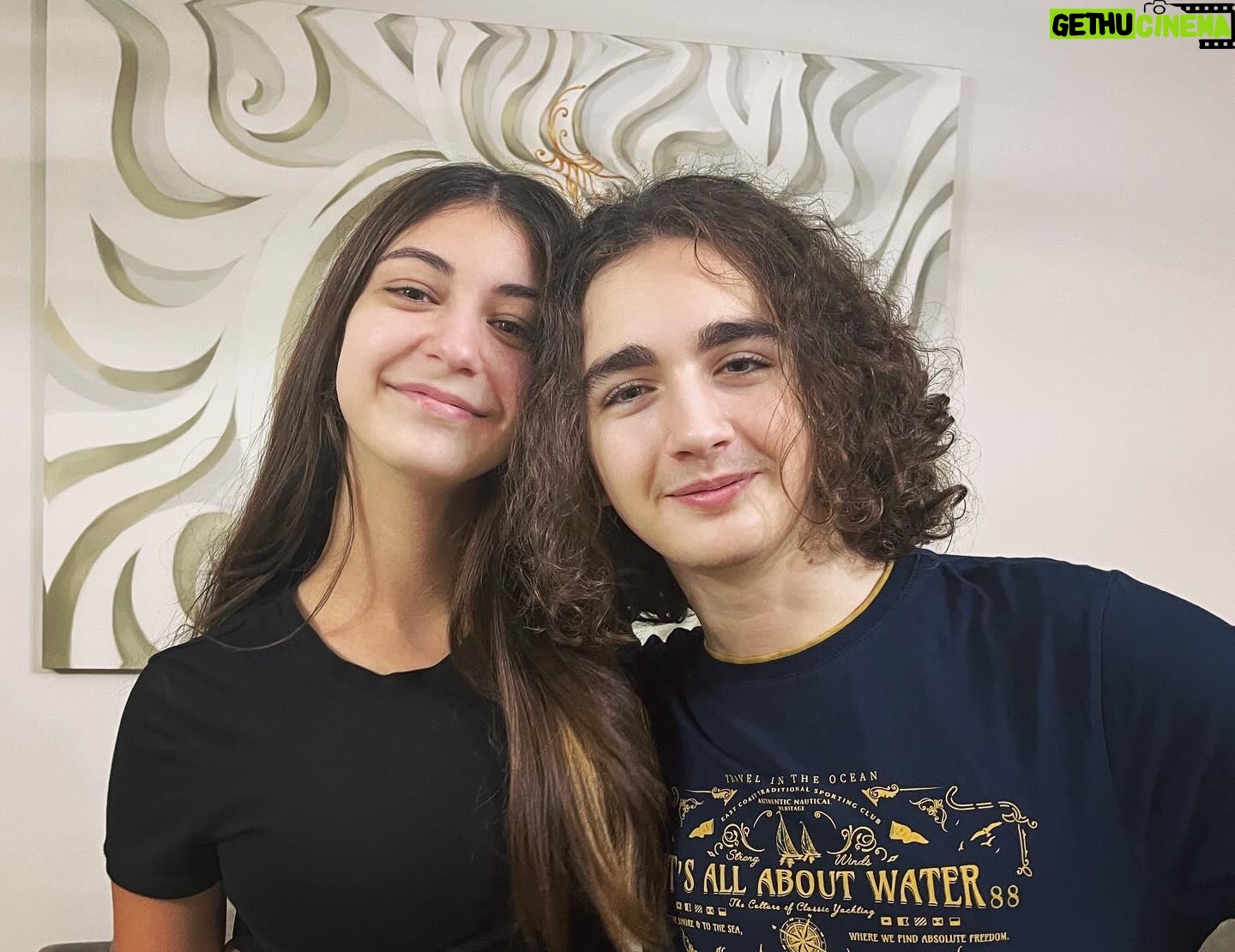Özgür Ege Nalcı - 5.3K Likes - #ailebuluşması @alarakardakofficial