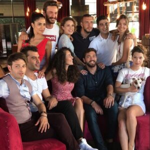 Özgürcan Çevik Instagram - Takım... "Damat Takımı" @damattakimi @ozgunaydin1 @osmanpasaogluozan @dogacananafarta @sarpcan @furkandic8 @beyzasekerci @acelyatopaloglu @pelinakil @ceydakasabalialbayram @eylulsusapan ve mitril #damattakımı