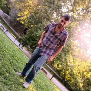 Özgürcan Çevik Instagram - Bir zamanlar ben de Seğmenler Parkına giderdim.. #2009 #tbt #seğmenlerparkı