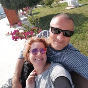 Özlem Çakar Instagram - Yeni bir yas daha🎂
En eglenceli,en bereketli,en cok gezdigim,saglikli, sevdiklerimle cok beraber oldugum yasim olsun dilerim🙏 guzele,iyiye ve bolluga niyetle dogumgunum kutlu olsun!
Kutlayan,seven,hatirlayan herkese tesekkurlerimle..🙋‍♀️
#memyselfandi #loveisallyouneed #onelifeliveit