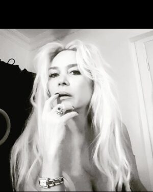 Özlem Savaş Instagram - #sometimes