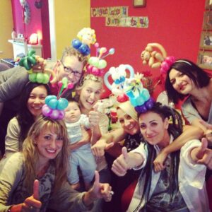 Özlem Tekin Instagram - party time! 3