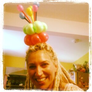 Özlem Tekin Instagram - party time 2!!!