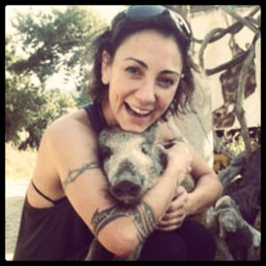 Özlem Tekin Instagram - domuzum da domuzum.. (piglet)