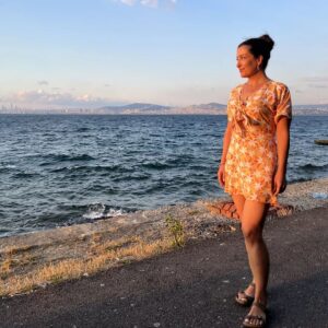Actress Özlem Ulukan HD Instagram Photos and Wallpapers December 2023