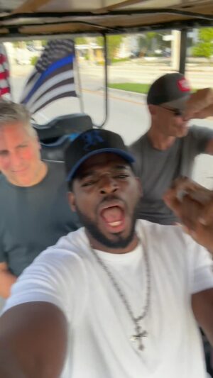 P.K. Subban Instagram - Boys are ready for game 5! 🙋🏿‍♂️🙋‍♂️😁💨🛫