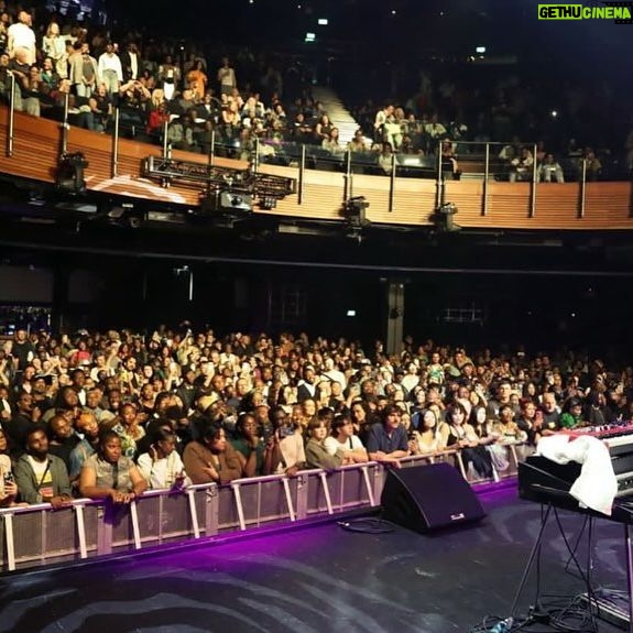 PJ Morton - 3 Likes - Great start to the #CapeTowntoCairoTour in LONDON!! Thank y’all for always showing up and bringing the great energy! 🙌🏾🔥
We’re playing live in PARIS tonight! SOLD OUT! 💪🏾
#CapeTowntoCairo #AfroOrleans #LiveShowKilla